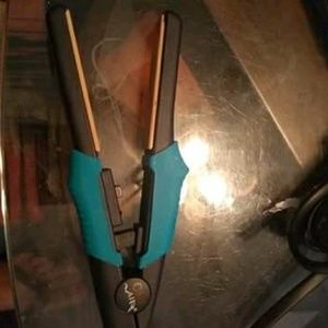 Chi air mini straightner